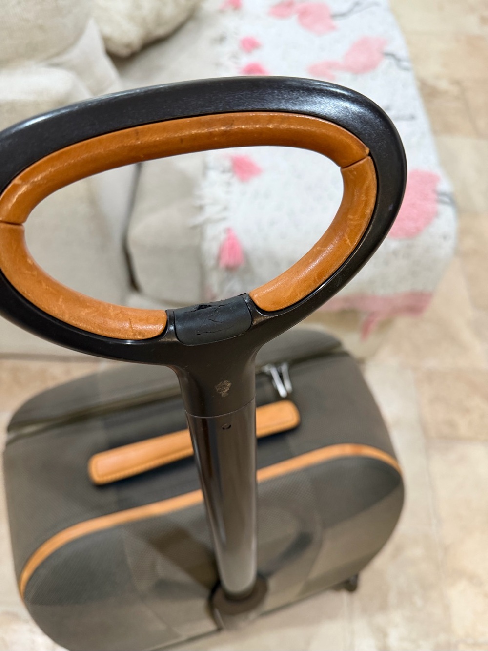 Louis Vuitton Brown Checkered Carry-On with Tan Trim Vintage Luxury - Picture 4 of 12